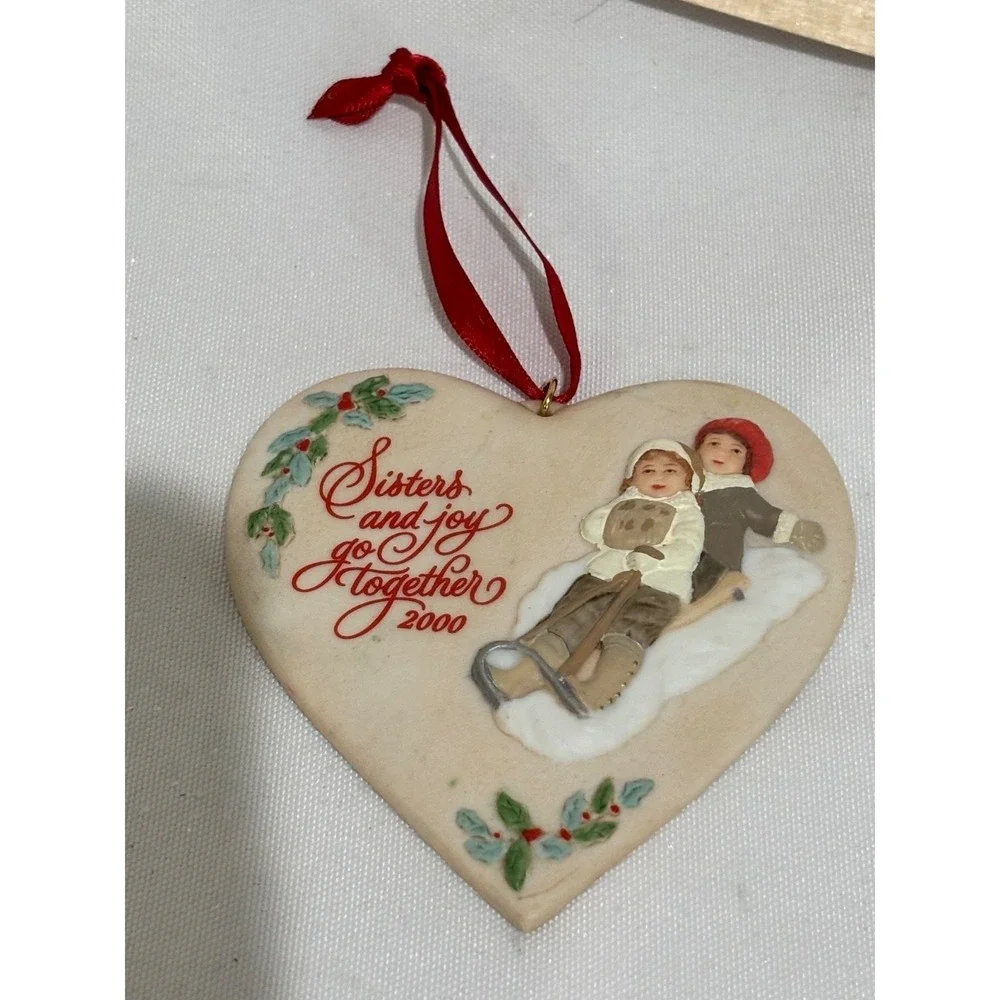 Hallmark Keepsake Heart‎ Ornament Sisters and Joy go together Holiday porcelain